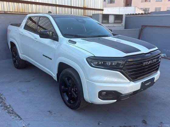 RAM RAMPAGE 2.0 HURRICANE 4 TURBO GASOLINA R/T 4X4 AUTOMÁTICO